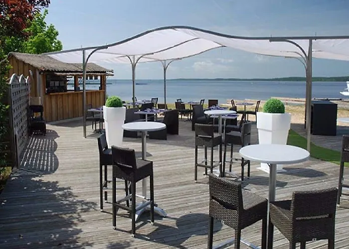 Le Ponton D'hydroland - Hotel